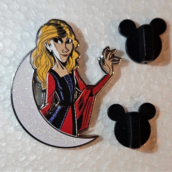 Disney Other - 2022 Disney Parks Halloween Hocus Pocus Mystery Box - Sister